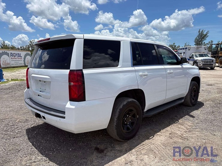 2019-chevrolet-tahoe-image-3