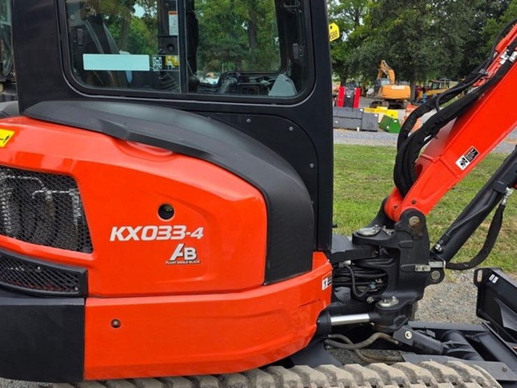 2021-kubota-kx033-4-image-24
