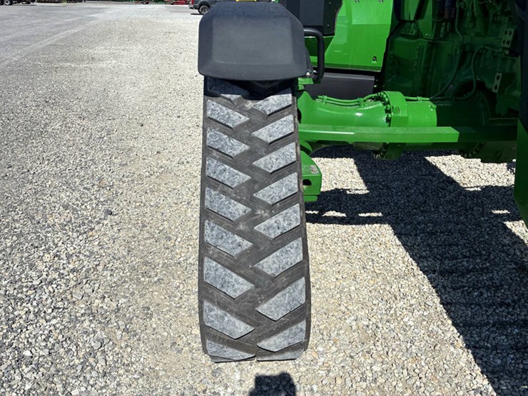 2020-john-deere-8rx-410-image-64
