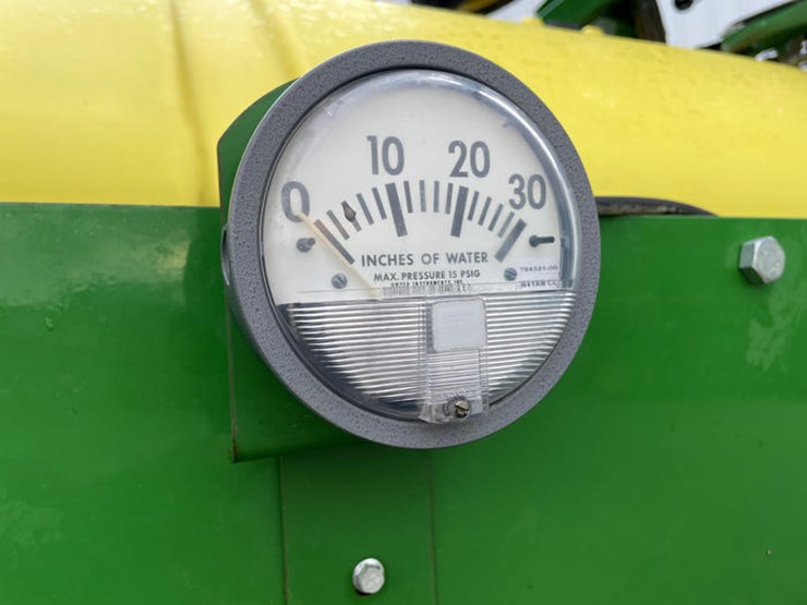 2017-john-deere-1990-image-31
