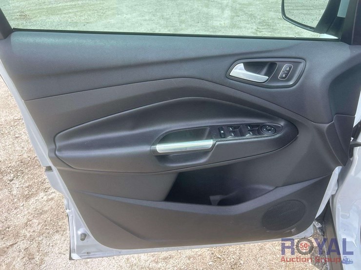 2018-ford-escape-se-image-14