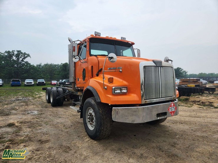 2008-western-star-4900-image-1