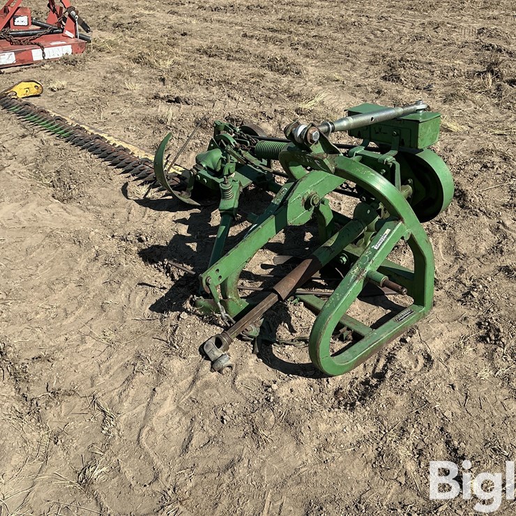 JOHN DEERE 9