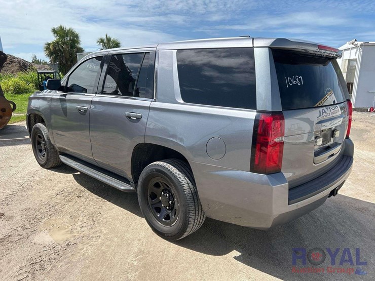 2018-chevrolet-tahoe-image-4