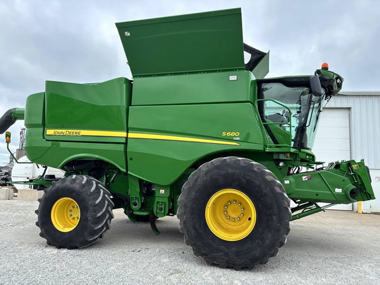 2015-john-deere-s680-image-3