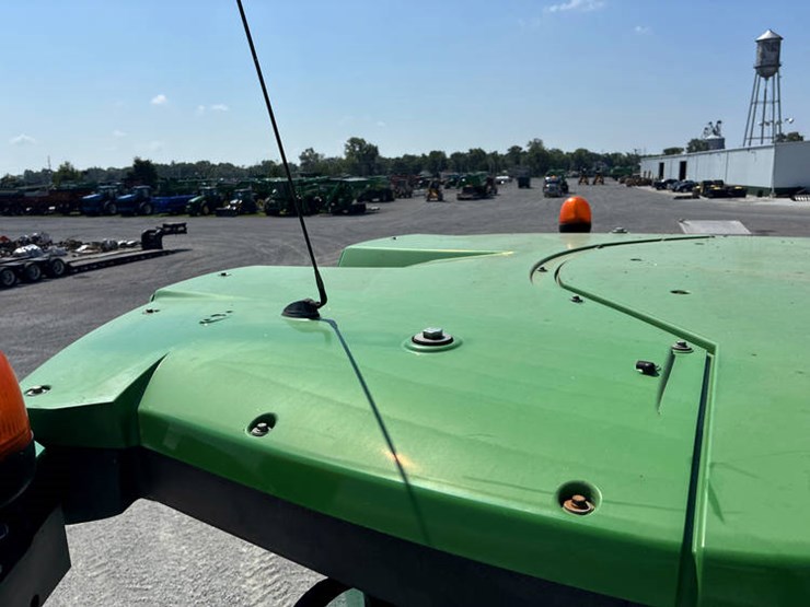 2013-john-deere-s690-image-100