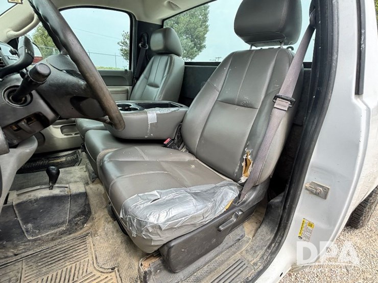 2013-chevrolet-3500hd-image-62
