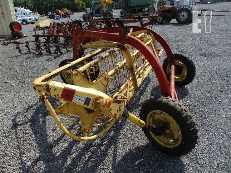 new-holland-256-image-3