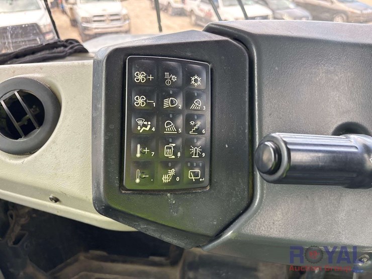 deere-410e-image-24