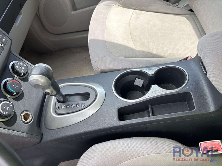 2010-nissan-rogue-image-15