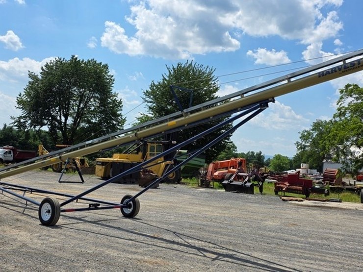 new-harvest-t852-8"x52'-transport-auger-image-3