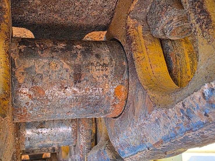 2019-caterpillar-d6n-lgp-image-22