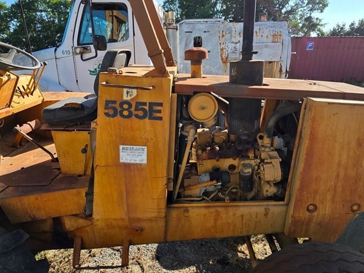 case-585e-image-21