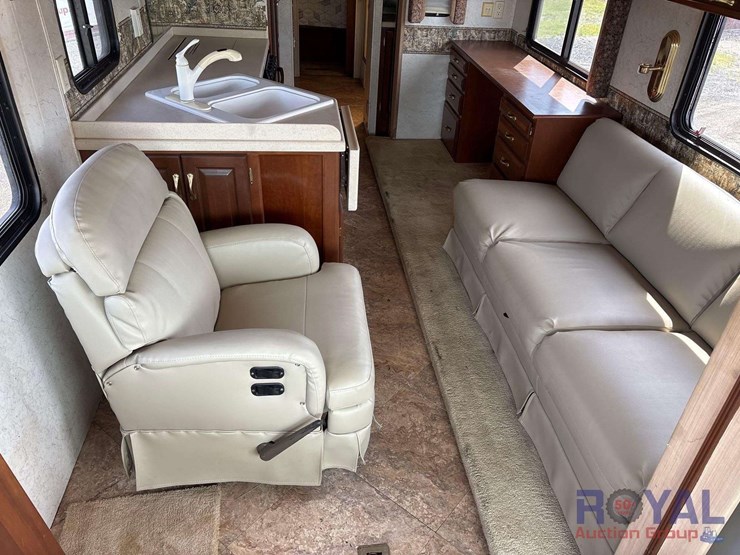 2002-kountry-star-motorhome-image-33