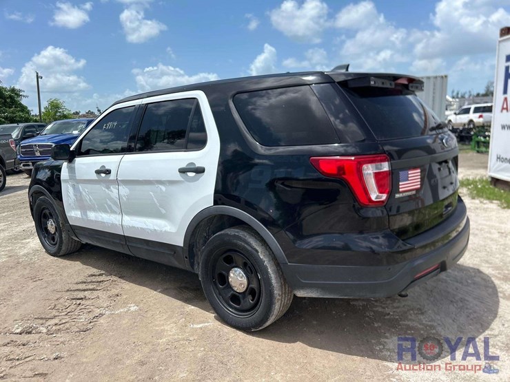 2018-ford-explorer-image-4