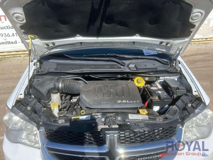2013-dodge-grand-caravan-se-image-8