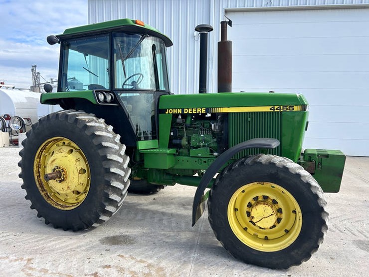1990-john-deere-4455-image-1
