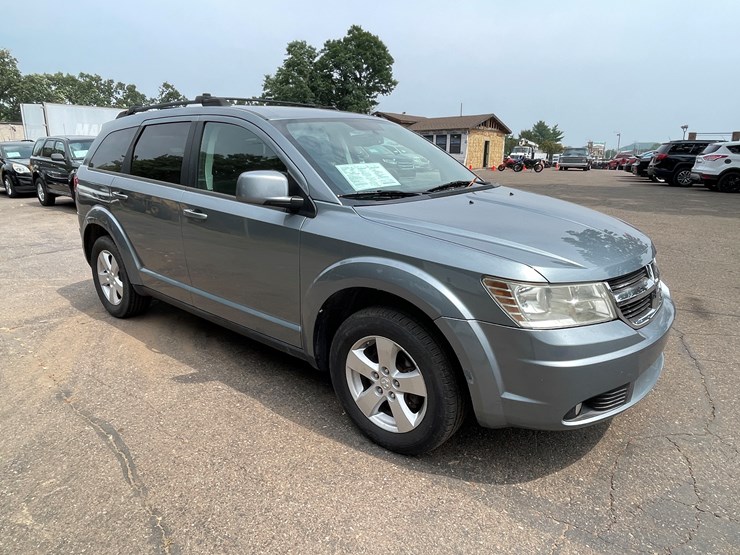 2010-dodge-journey-sxt-image-3
