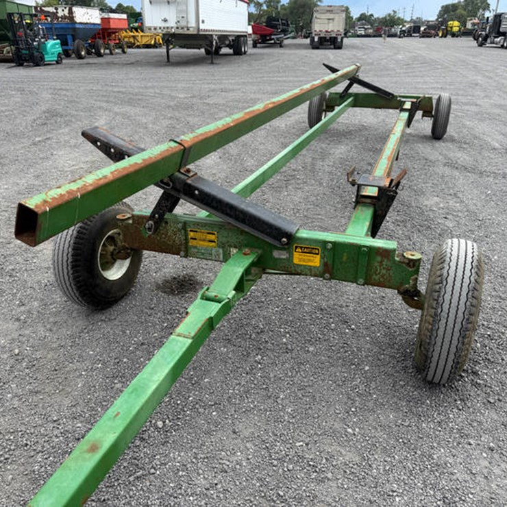 #10863 • UNVERFERTH 22' HEAD CART