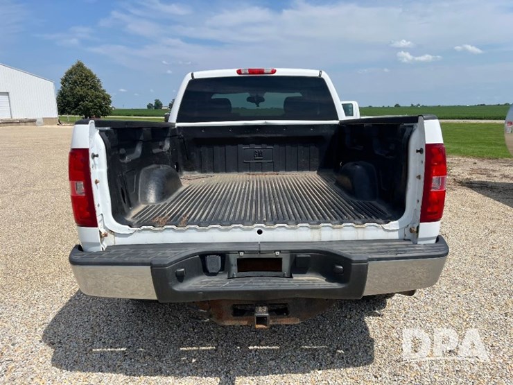 2012-chevrolet-silverado-image-11