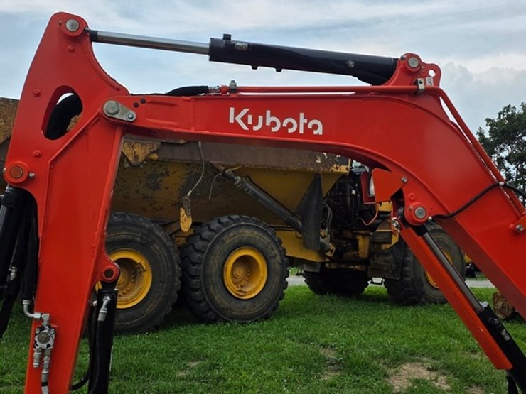 2021-kubota-kx033-4-image-10