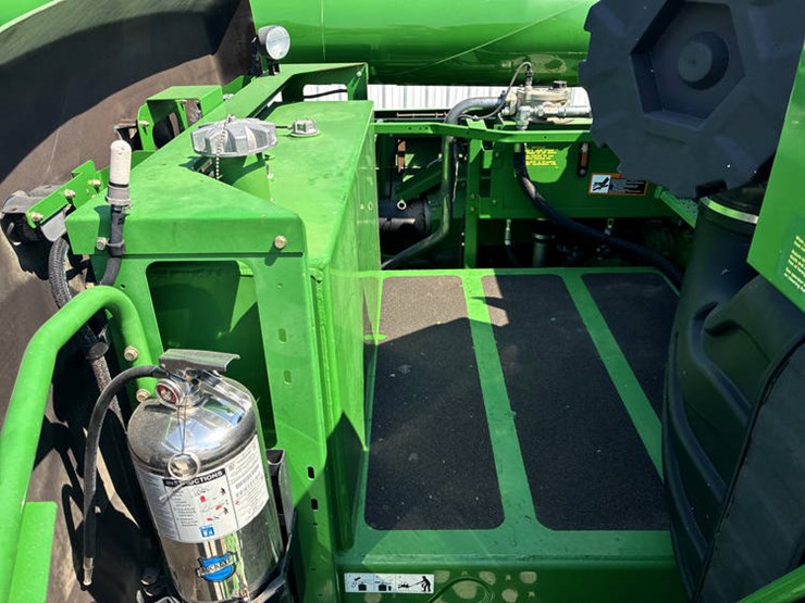 2013-john-deere-s690-image-87