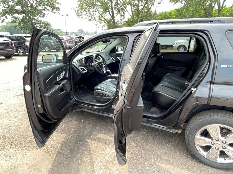 2015-gmc-terrain-slt-image-49