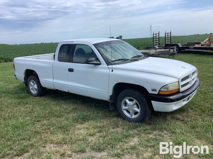 1999-dodge-dakota-image-3