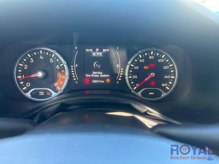 2015-jeep-renegade-image-12