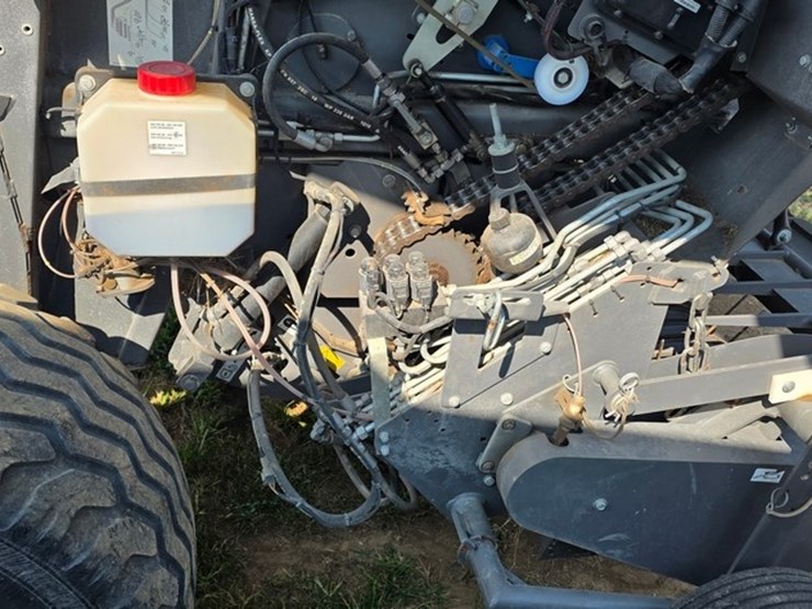 massey-ferguson-rb4180v-image-35
