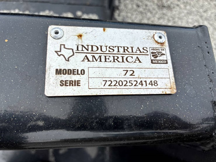 #112613-•-industrias-america-72"-bucket-#524148-image-2
