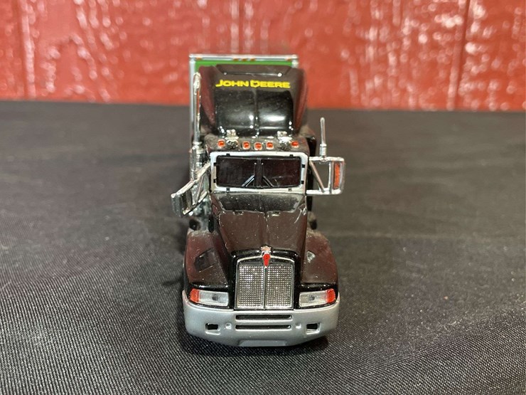 john-deere-64-image-10