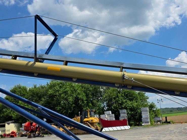 new-harvest-t852-8"x52'-transport-auger-image-15