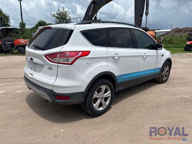 2015-ford-escape-image-3