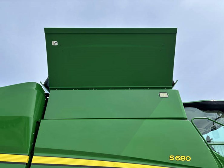 2017-john-deere-s680-image-26