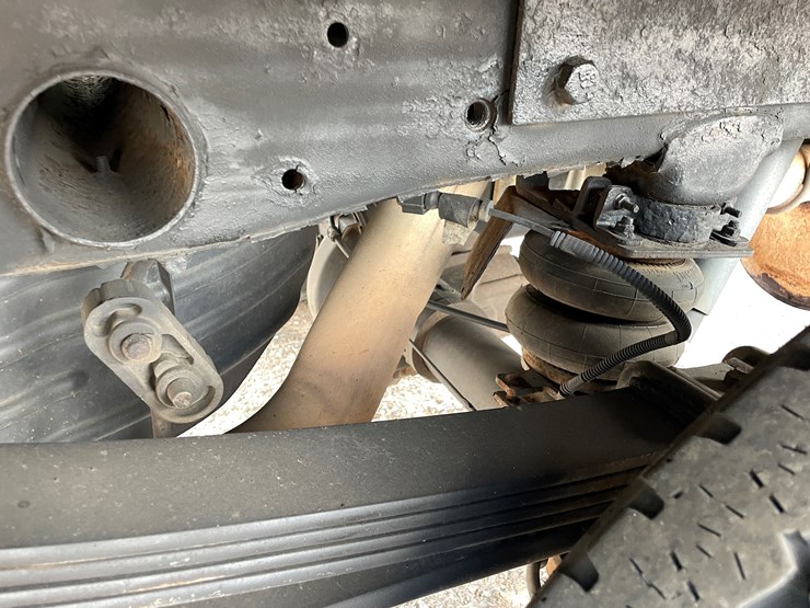 2019-chevrolet-silverado-2500-image-86