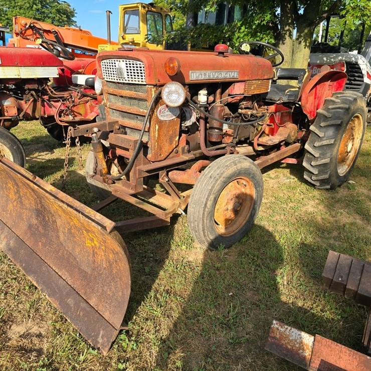 INTERNATIONAL 240