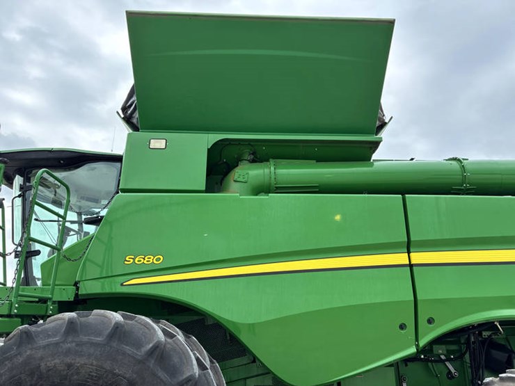 2014-john-deere-s680-image-30
