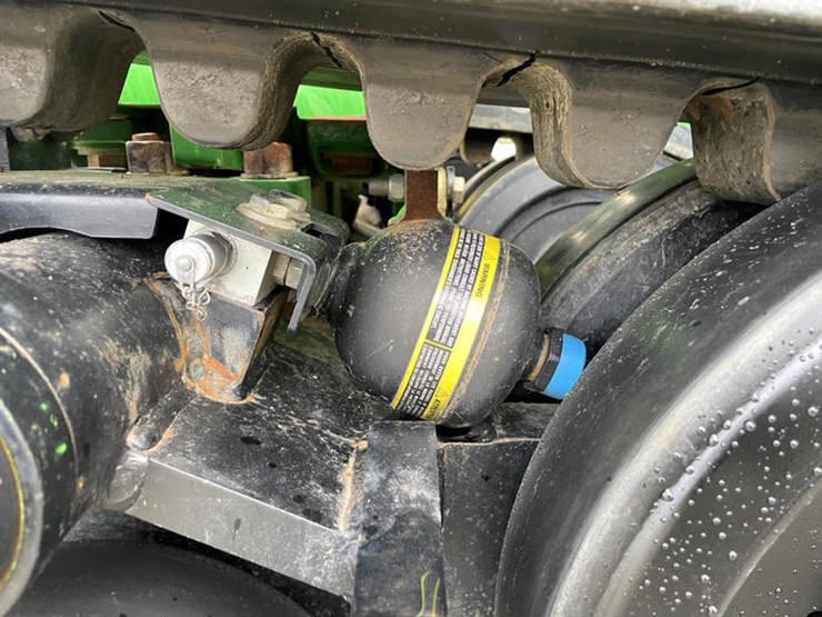 2017-john-deere-1990-image-55