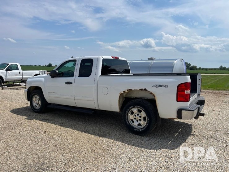 2012-chevrolet-silverado-image-14