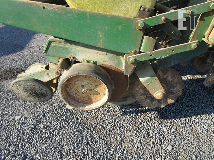john-deere-7000-image-4