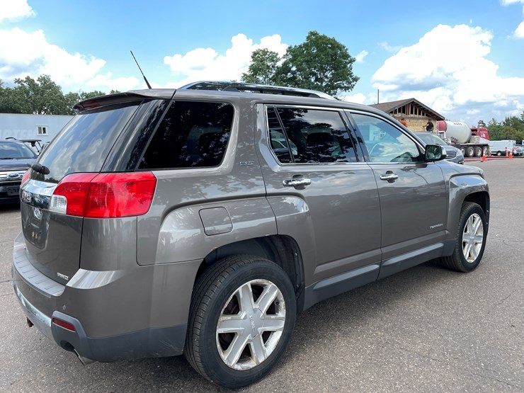 2010-gmc-terrain-slt-image-5