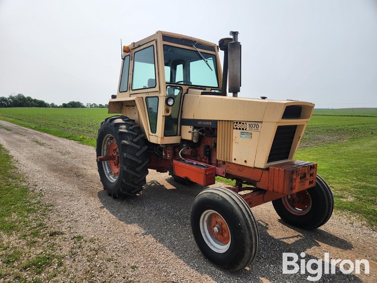1972-case-1070-agri-king-2wd-tractor-image-3