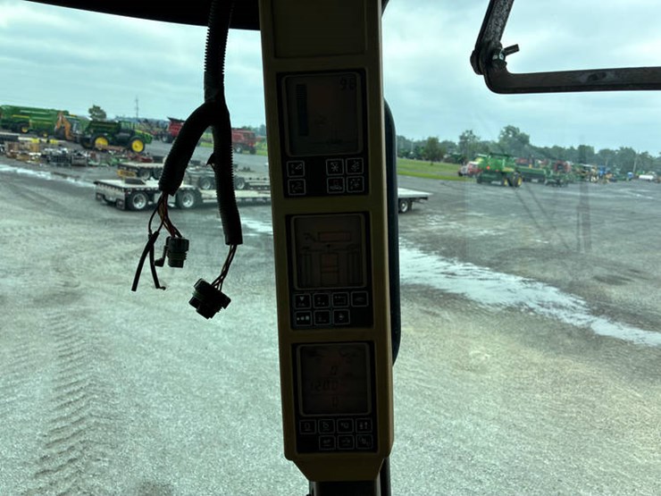 2002-john-deere-9750-image-111