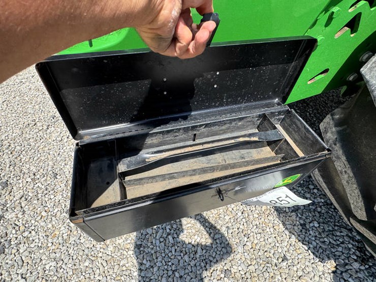 2017-john-deere-9570r-image-47