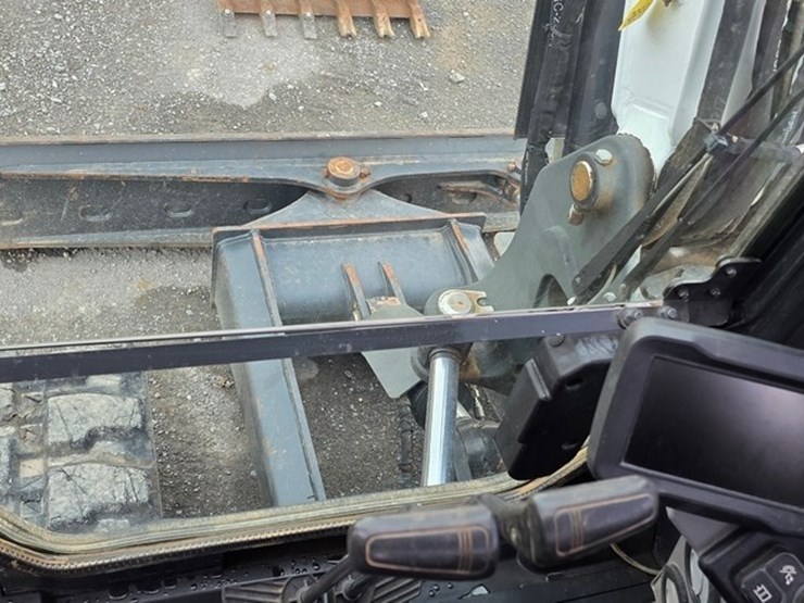 2022-bobcat-e88-image-68