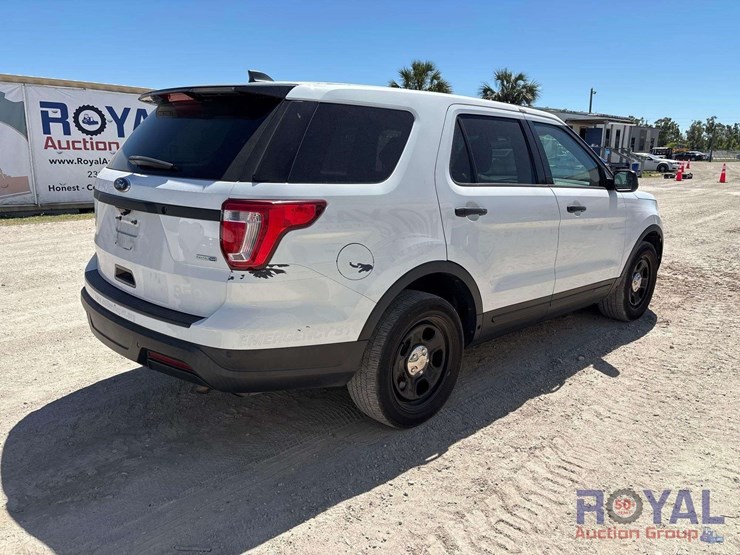 2019-ford-explorer-image-3