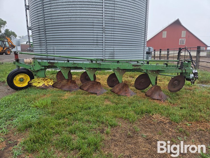 john-deere-5-image-2