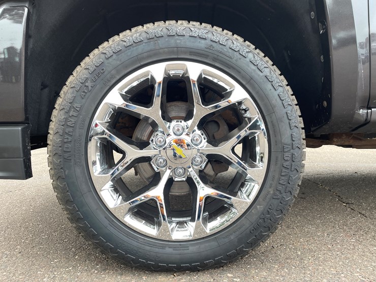 2016-chevrolet-silverado-image-14