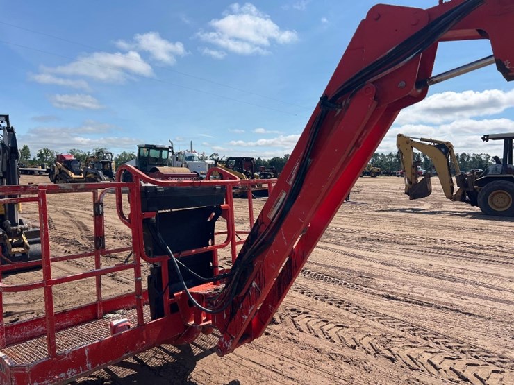 2000-jlg-800a-image-23